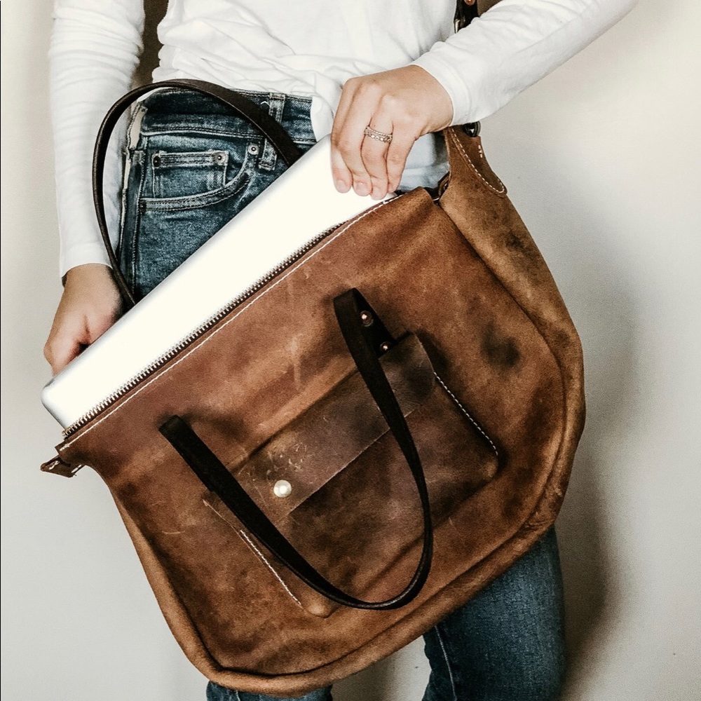 Luxury Leather Everyday Bag - Picture 2 of 4
